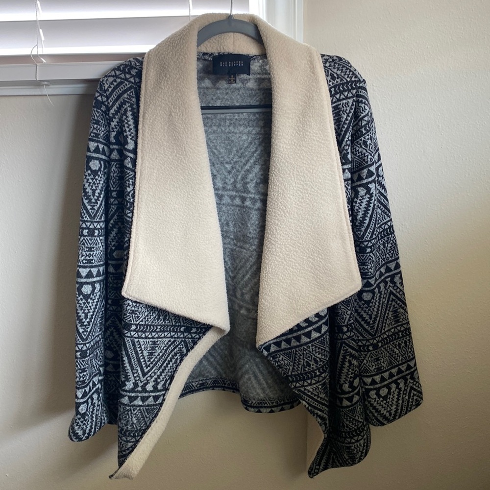 Patterned cardigan